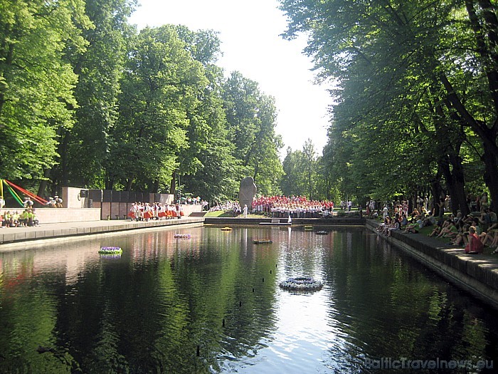 Dziesmu svētku parks 46000