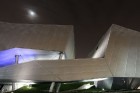 Arī paviljona neregulārā arhitektūra atspoguļo dinamisku līdzsvaru
Foto: Yovohagrafie, Deutscher Pavillon 15