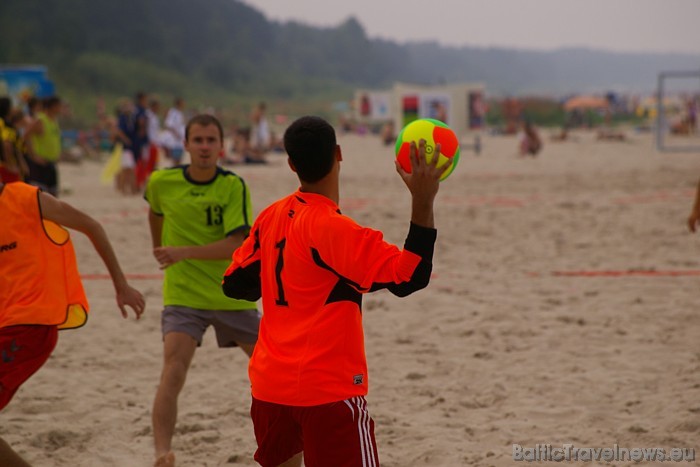 Vairāk informācijas par pludmales futbola turnīru un finālu iespējams atrast turnīra oficiālajā interneta vietnē www.turniri.lv Vairāk informācijas par pludmales futbola turnīru un finālu iespējams atrast turnīra oficiālajā interneta vietnē www.turniri.lv 48008