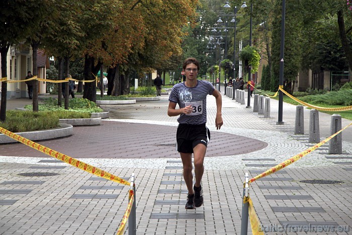 5,1 km distancē labākais skrējējs pavadīja tikai 18:45;00 49326