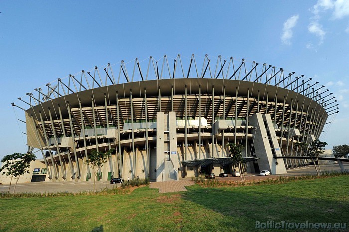 Šogad Dienvidāfrikā norisinājās pasaules kausa izcīņa futbolā un tā laikā visas pasaules uzmanība bija pievērsta tās stadioniem
Foto: South African Šogad Dienvidāfrikā norisinājās pasaules kausa izcīņa futbolā un tā laikā visas pasaules uzmanība bija pievērsta tās stadioniem
Foto: South African 49462