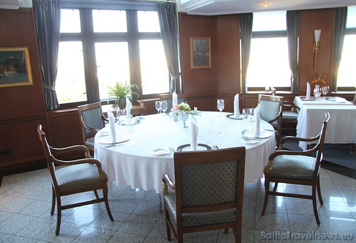 Restorāns Otto Schwarz ir leģenda Latvijas restorānu vēsturē, jo te ir pusdienojuši un vakariņojuši Latvijas un ārvalstu izcilākie viesi 51001