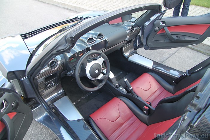 «Tesla Roadster» tiek ražots kopš 2008. gada un ir jau pārsniegta 1 500 eksemplāru robeža 52115