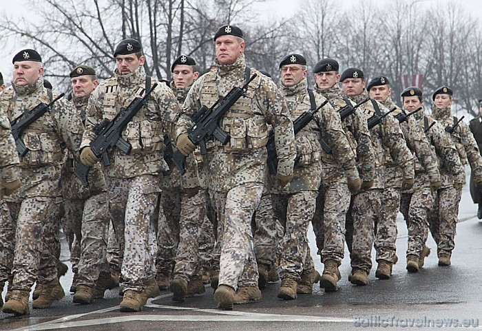 Militārajā parādē tika pārstāvētas arī Valsts robežsardzes, Valsts policijas un Valsts ugunsdzēsības un glābšanas dienesta vienības Militārajā parādē tika pārstāvētas arī Valsts robežsardzes, Valsts policijas un Valsts ugunsdzēsības un glābšanas dienesta vienības 52292