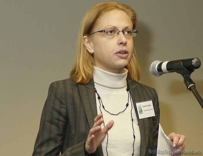«Gada cilvēks tūrismā 2010» tūrisma informācijas centra vadītāja laureāta pieteikšanai uz skatuvi tika aicināta Jūrmalas TIC vadītāja Gunta Ušpele («G «Gada cilvēks tūrismā 2010» tūrisma informācijas centra vadītāja laureāta pieteikšanai uz skatuvi tika aicināta Jūrmalas TIC vadītāja Gunta Ušpele («G 52926