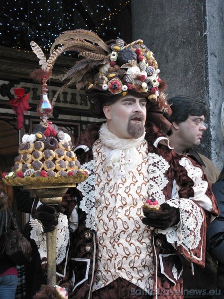 Venēcijas karnevāls ir laiks, kad jau tā mistiskā Venēcijas pilsēta iegūst papildu šarmu 53700