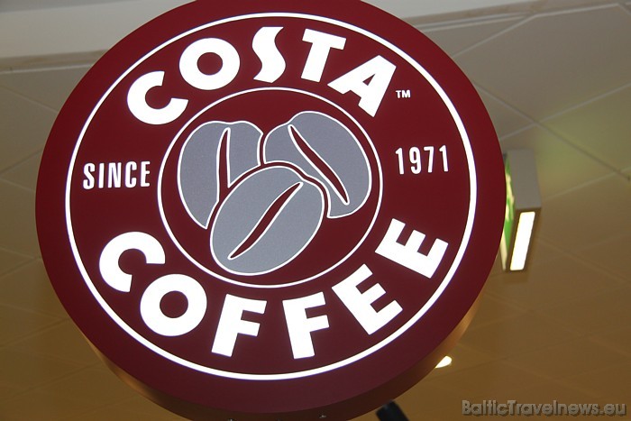 Lielākais Lielbritānijas kafijas veikalu tīkls Costa Coffee atklājis kafejnīcu Rīgā 54383
