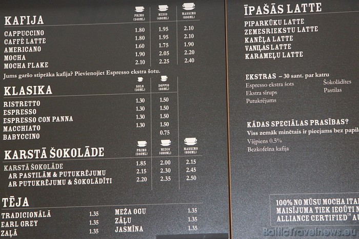 Costa kafejnīcā iespējams nogaršot ne tikai kafiju, bet arī daudzus citus kafijas veidus un kafijas dzērienus 54399