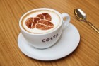 Visas Costa kafijas pupiņas tiek iegādātas tikai no fermām, kurām ir Rainforest Alliance sertifikāts 11