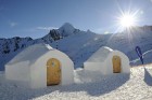 15.01.2011 Austrijā jau piekto gadu pēc kārtas tika atklāts Volvo Ice Camp - izstāžu zāle un viesnīca no ledus 
Foto: © Volvo Ice Camp 1