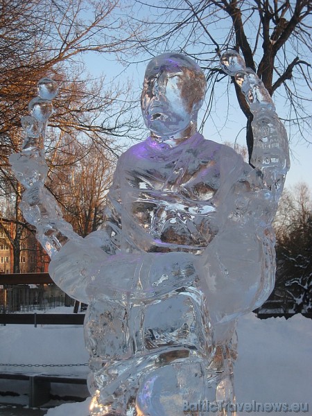 Dažādu pasaules valstu mākslinieku darinātās ledus skulptūras 55292