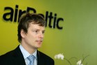 airBaltic profesionāļu darbam ēnu dienā sekoja līdzi 42 ēnas, vēsta Jānis Vanags, airBaltic Korporatīvo komunikāciju viceprezidents 3