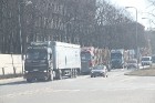 Šodien, 24.03.2011. pie Rīgas pils, apmēram, 200 kravas pārvadātāji protestēja pret valdības lēmumiem 12
