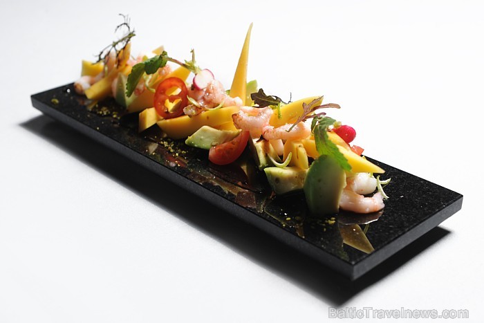 Rīgas restorāna Provansa mango, garneļu, avokado salāti ar laima – vasabi mērci (www.RestoransProvansa.lv, Strēlnieku ielā 1a) Foto: Provansa Rīgas restorāna Provansa mango, garneļu, avokado salāti ar laima – vasabi mērci (www.RestoransProvansa.lv, Strēlnieku ielā 1a) Foto: Provansa 57615