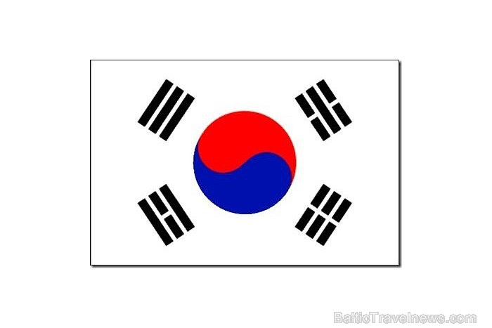 13.vietu ieņem Diennvidkoreja. Baltā krāsa ir valsts nacionālā krāsa. Centrālais emblēms atpoguļo visumu kopumā, kur ir attēlots divas pretējās enerģi 57694