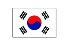 13.vietu ieņem Diennvidkoreja. Baltā krāsa ir valsts nacionālā krāsa. Centrālais emblēms atpoguļo visumu kopumā, kur ir attēlots divas pretējās enerģi 8