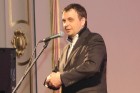 Šlāgergrupas «Baltie lāči» solists Andris Baltacis saņēma lielus aplausus no kino Rīga zāles viesiem 28