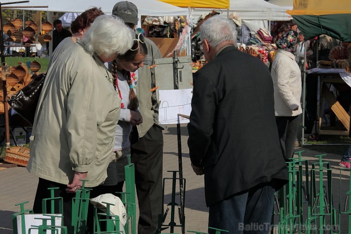 Latvijas Stādu parāde 2011 notika Siguldā, Svētku laukumā pie panorāmas riteņa. Papildus informācija: www.staduparade.lv
Foto: Juris Kilkuts 58999