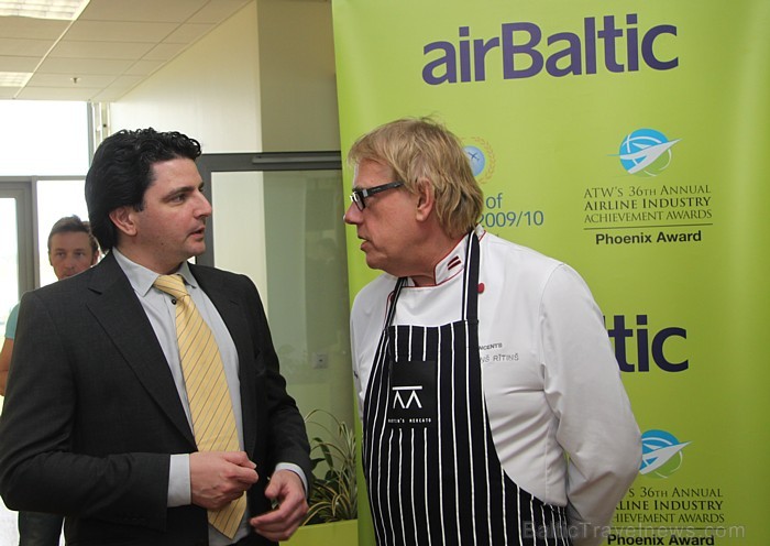 Lidsabiedrības airBaltic biznesa klases ēdienus prezentē populārais šefpavārs Mārtiņš Rītiņš 59378