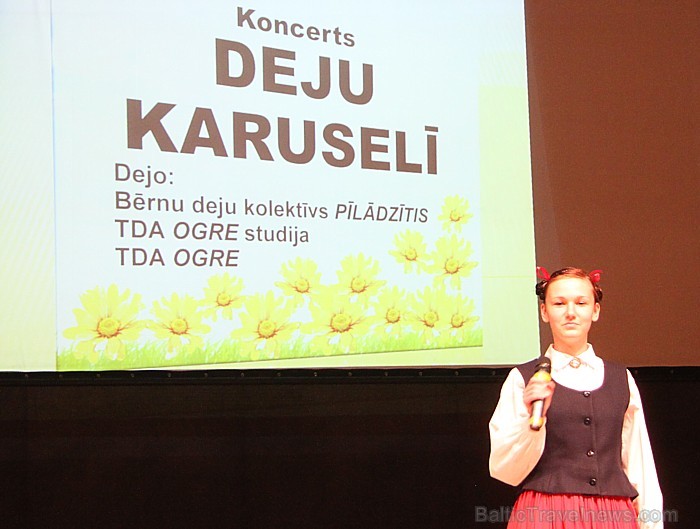 Koncerts «Deju karuselis» 22.05.2011 Ogrē. Vairāk par Ogres novadu uzzināsiet - www.latvijascentrs.lv Koncerts «Deju karuselis» 22.05.2011 Ogrē. Vairāk par Ogres novadu uzzināsiet - www.latvijascentrs.lv 60266