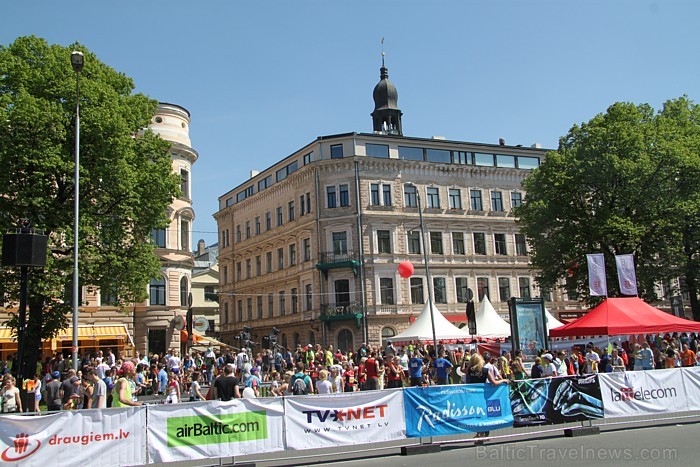 «Nordea Rīgas maratons 2011» - Skatiet balvas no Travelnews.lv - www.fb.com/Travelnews.lv 60381