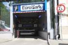 Travelnews.lv redakcijā ir sūdzējušies vairāki autotūristi par SIA «EuroPark Latvia» pakalpojumiem, kuri apkalpo vairāku viesnīcu slēgtās autostāvieta 1