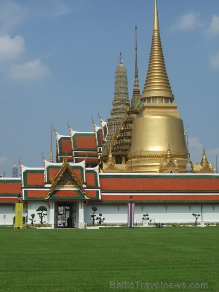 Āzijā apmklētākā pilsēta ir Bangkoka. Bangkokas apmeklētākās vietas ir Grand Palace, Wat Pho un Wat Arun Āzijā apmklētākā pilsēta ir Bangkoka. Bangkokas apmeklētākās vietas ir Grand Palace, Wat Pho un Wat Arun 60916