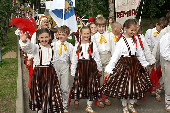 Tautas deju festivāls «Latvju bērni danci veda» Jēkabpilī, 28.05.2011 60988