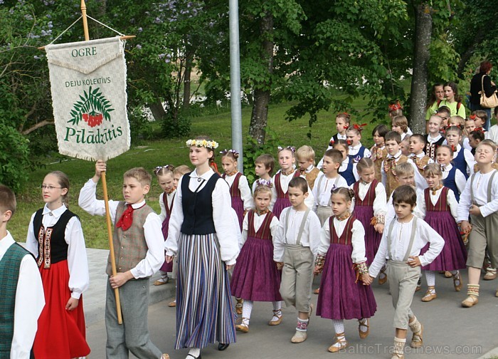 Tautas deju festivāls «Latvju bērni danci veda» Jēkabpilī, 28.05.2011 60996
