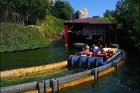 Asterix atrakciju parks atrodas Francijā. Sīkāka informācija: www.parcasterix.fr 8