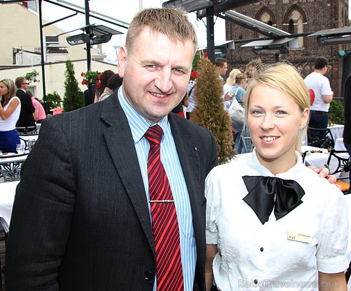 Jaunā mūzikas un izklaides žurnāla «Figaro» prezentācija - Aivars Mackevičs (BalticTravelnews.com) un Ilze Silova (Gutenbergs) Jaunā mūzikas un izklaides žurnāla «Figaro» prezentācija - Aivars Mackevičs (BalticTravelnews.com) un Ilze Silova (Gutenbergs) 62192