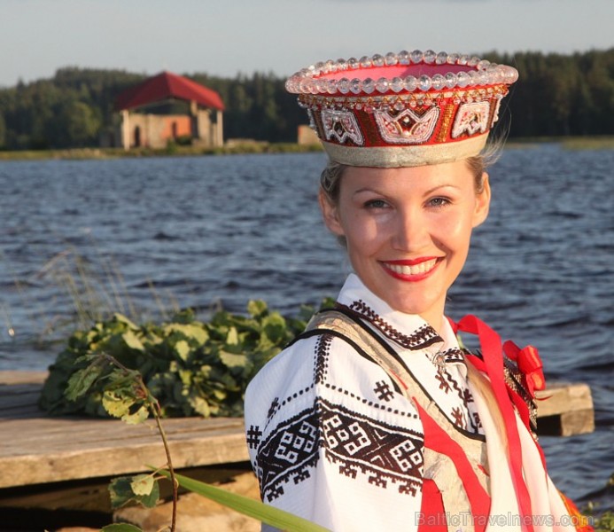 Līgo svētku koncerts «Latvija līgo Ikšķilē 2011» - vairāk bilžu un arī balva no Dikļu pils - Fb.com/Travelnews.lv 62325