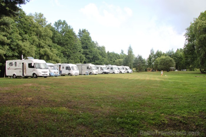 Kempings Siveri (www.campsiveri.lv, 29278599) atrodas Krāslavas un Dagdas novados pie Sīvera ezera, kas ir 9.lielākais Latvijā. Kempings Siveri (www.campsiveri.lv, 29278599) atrodas Krāslavas un Dagdas novados pie Sīvera ezera, kas ir 9.lielākais Latvijā. 62882