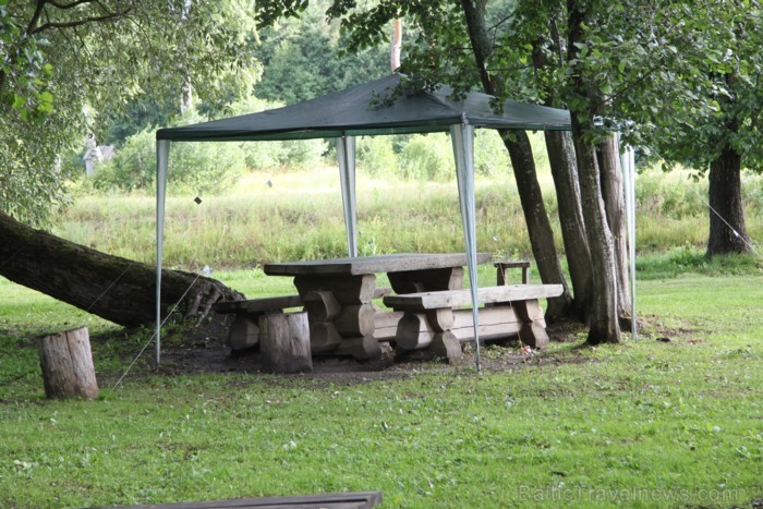 Kempings Siveri (www.campsiveri.lv, 29278599) atrodas Krāslavas un Dagdas novados pie Sīvera ezera, kas ir 9.lielākais Latvijā. Kempings Siveri (www.campsiveri.lv, 29278599) atrodas Krāslavas un Dagdas novados pie Sīvera ezera, kas ir 9.lielākais Latvijā. 62889