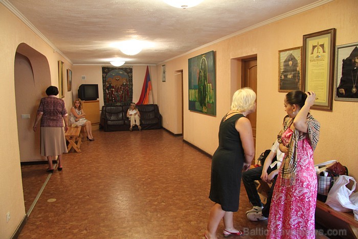 Armēņu apustuliskā baznīca un Latvijas armēņu kopiena iesvēta savu dievnamu kopā patriarhu Katolikosa Karekina II. Armēņu apustuliskā baznīca un Latvijas armēņu kopiena iesvēta savu dievnamu kopā patriarhu Katolikosa Karekina II. 63073