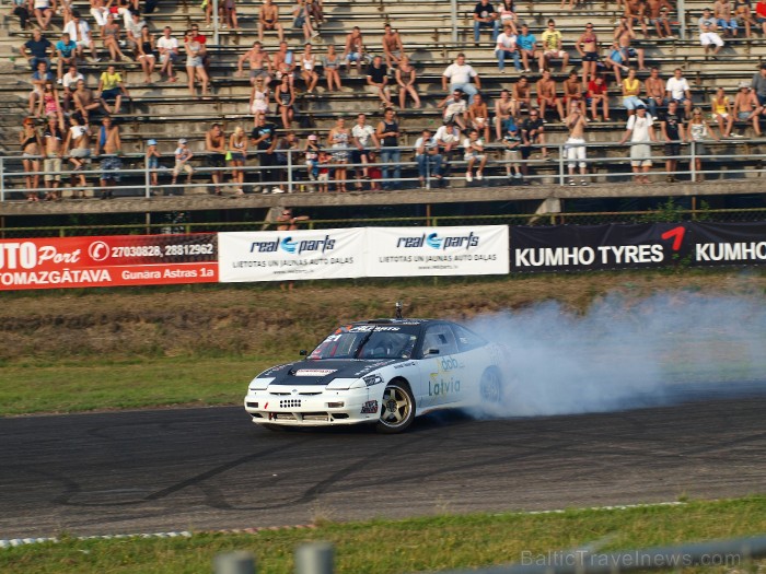 Ātruma svētki Biķerniekos 2011.07.10 - Latvijas PRO Drifta Čempionāta 2. posms un AD Part Drifta Kausa 2. posms. Foto: Jānis Bokanovs Ātruma svētki Biķerniekos 2011.07.10 - Latvijas PRO Drifta Čempionāta 2. posms un AD Part Drifta Kausa 2. posms. Foto: Jānis Bokanovs 63224