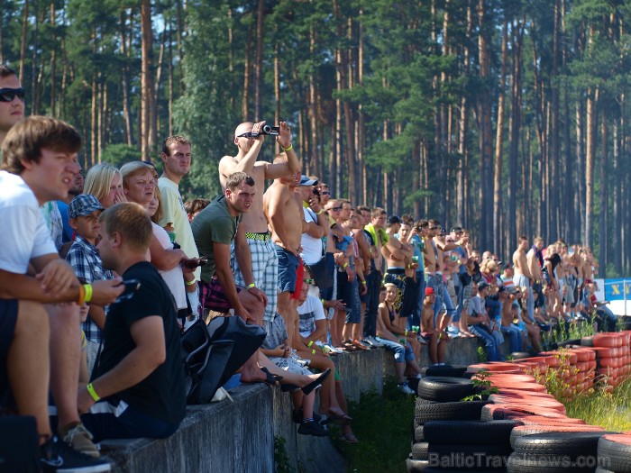 Ātruma svētki Biķerniekos 2011.07.10 - Latvijas PRO Drifta Čempionāta 2. posms un AD Part Drifta Kausa 2. posms. Foto: Jānis Bokanovs Ātruma svētki Biķerniekos 2011.07.10 - Latvijas PRO Drifta Čempionāta 2. posms un AD Part Drifta Kausa 2. posms. Foto: Jānis Bokanovs 63240