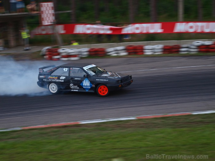 Ātruma svētki Biķerniekos 2011.07.10 - Latvijas PRO Drifta Čempionāta 2. posms un AD Part Drifta Kausa 2. posms. Foto: Jānis Bokanovs Ātruma svētki Biķerniekos 2011.07.10 - Latvijas PRO Drifta Čempionāta 2. posms un AD Part Drifta Kausa 2. posms. Foto: Jānis Bokanovs 63255