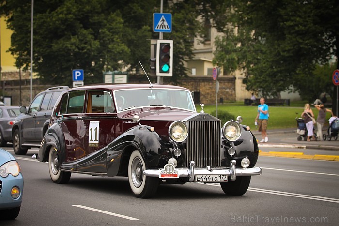 3. starptautiskais Dikļu pils retro rallijs, kas norisinājās 14.-16.07.2011, viesojās arī Rīgā (foto: www.diklipalacehotel.com) 3. starptautiskais Dikļu pils retro rallijs, kas norisinājās 14.-16.07.2011, viesojās arī Rīgā (foto: www.diklipalacehotel.com) 64280