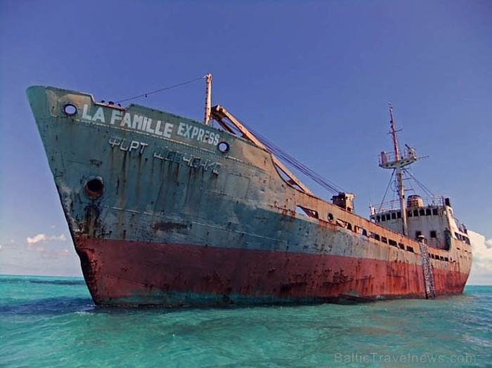 Karību jūras salu Tērksas un Kaikosas krastos, kas atrodas Bahamu salu arhipelāgā. Foto: www.wowfacts.net Karību jūras salu Tērksas un Kaikosas krastos, kas atrodas Bahamu salu arhipelāgā. Foto: www.wowfacts.net 64844