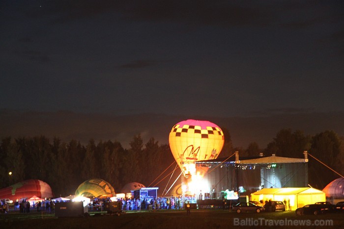 Gaisa balonu festivāls «LMT Kauss 2011» Jelgavā - www.tornis.jelgava.lv 65512