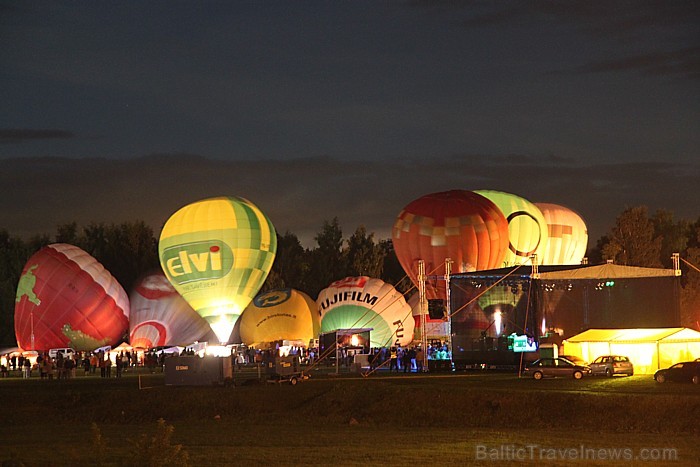 Gaisa balonu festivāls «LMT Kauss 2011» Jelgavā - www.tornis.jelgava.lv 65514