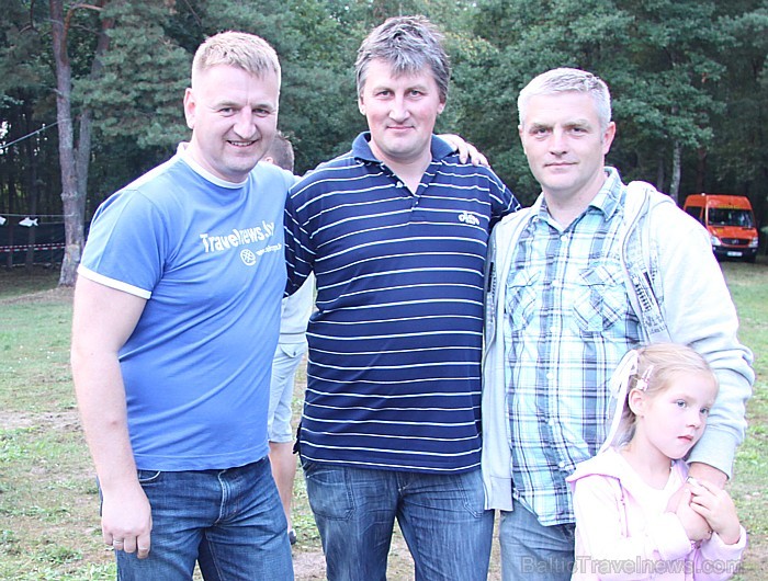Sivera ezera «aborigēni» - Aivars Mackevičs (BalticTravelnews.com), Mihails Batkovskis (Latgale), Ivars Moisejs (Latvenergo) un Alise Sivera ezera «aborigēni» - Aivars Mackevičs (BalticTravelnews.com), Mihails Batkovskis (Latgale), Ivars Moisejs (Latvenergo) un Alise 65748