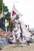 Rīgas 810 gadu jubilejas svētku ietvaros, 11. novembra krastmalā notika vēl Latvijā klātienē neredzētas bruņinieku cīņas zirgos. Foto: www.fotoprojekt 21