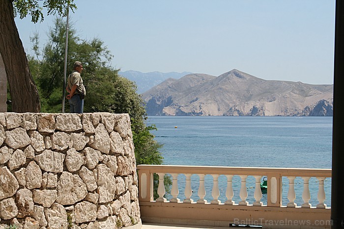 Baška vasaras sezonā notiek dažādi festivāli, folkloras vakari, koncerti un vietējo mākslinieku priekšnesumi Baška vasaras sezonā notiek dažādi festivāli, folkloras vakari, koncerti un vietējo mākslinieku priekšnesumi 66131