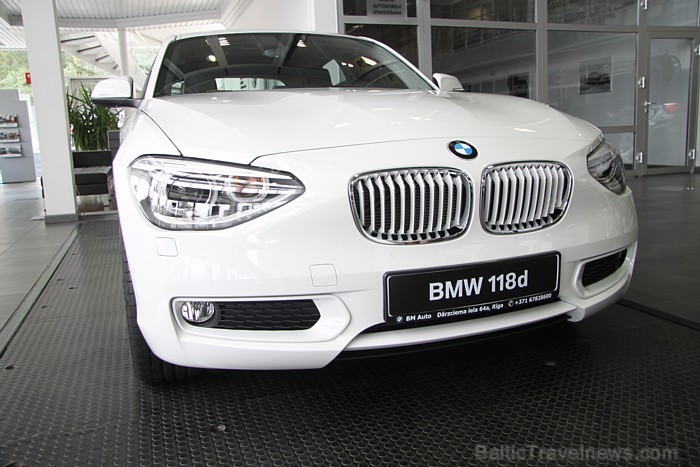 BMW dīleris BM Auto piedāvā salonā apskatīt BMW 118d Urban Line 67156