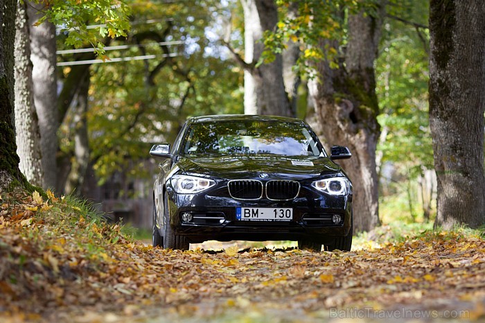 Travelnews.lv testē jauno BMW 120d Sport Line no BMW dīlera BM Auto. Piedalies Fb.com/Travelnews.lv konkursā un vinnē īpašu balvu no BM Auto. Foto: In 67515