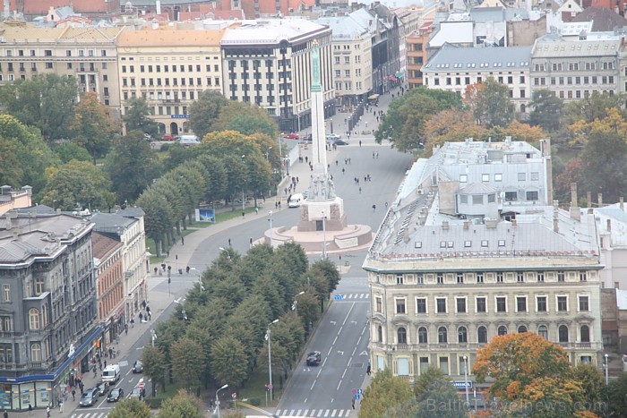 Vienīgais kokteiļu bārs debesīs ar labāko skatu Rīgā atrodas viesnīcas Radisson Blu Latvija 26. stāvā - www.skylinebar.lv Vienīgais kokteiļu bārs debesīs ar labāko skatu Rīgā atrodas viesnīcas Radisson Blu Latvija 26. stāvā - www.skylinebar.lv 67770