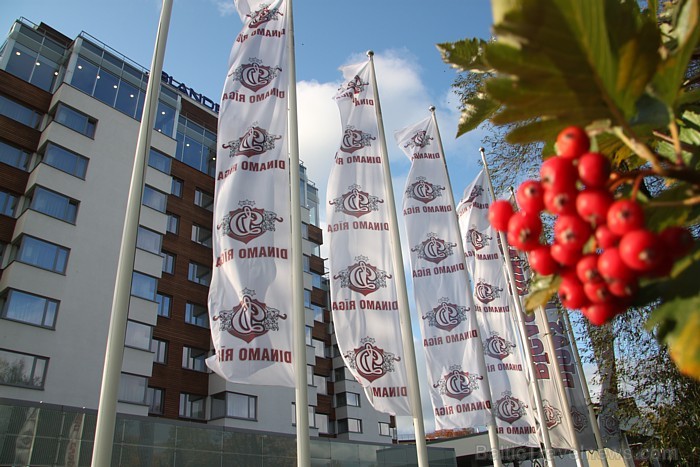 Islande Hotel 13.10.2011 prezentē jauno DINAMO ēdienkarti kopā ar hokeja komandu - www.islandehotel.lv