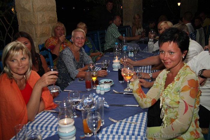 Latvijas tūristi izbauda starptautiskā tūroperatora Tez tour (www.teztour.lv) piedāvāto 5 zvaigžņu viesnīcu - InterContinental Abu Soma Resort Latvijas tūristi izbauda starptautiskā tūroperatora Tez tour (www.teztour.lv) piedāvāto 5 zvaigžņu viesnīcu - InterContinental Abu Soma Resort 68587